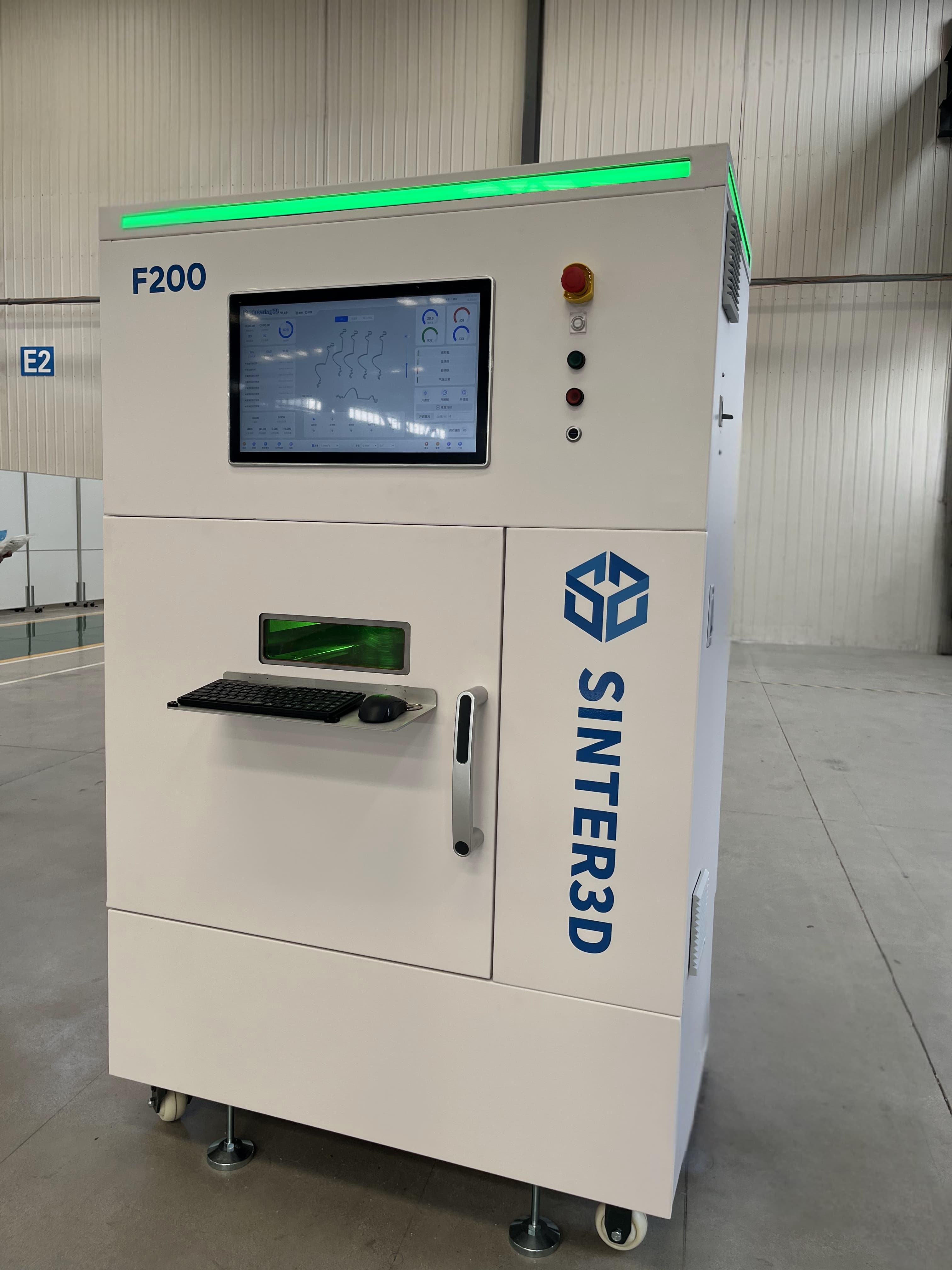 SLS-3D-принтер S200+ и станция постобработки P200